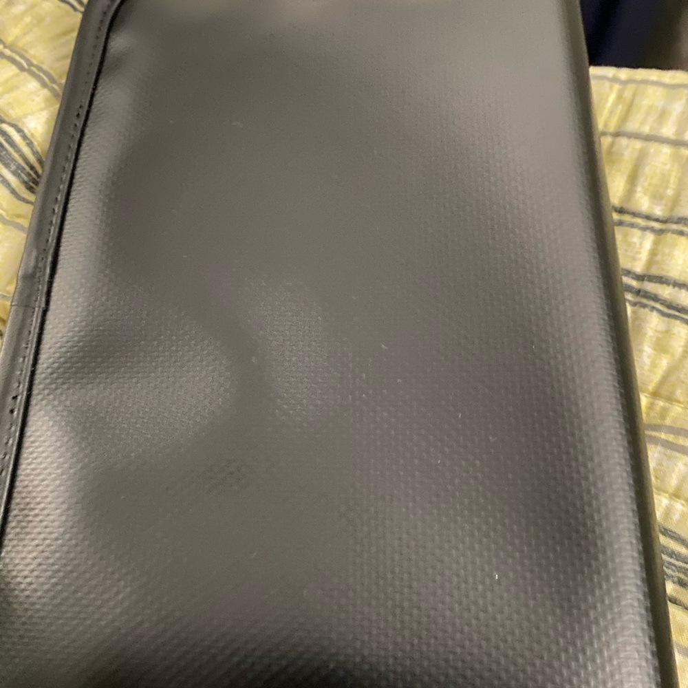 Marc Jacobs mini IPAD case - Picture 5 of 5